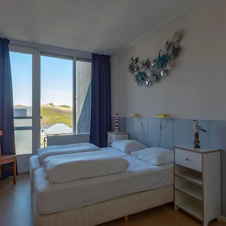 Dorpsplein 23e In Callanstoog Square Apartament *